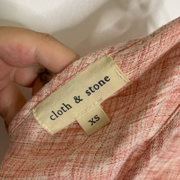 Cloth & Stone pink frayed halter tank top - Picture 6 of 8